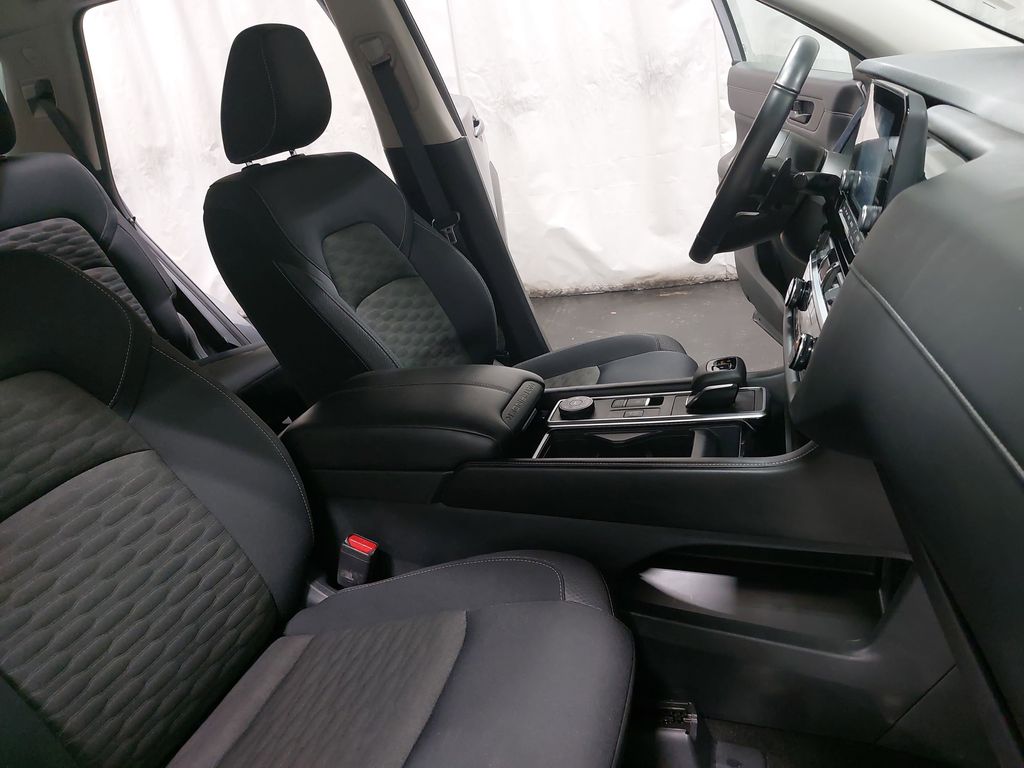 2025 NISSAN PATHFINDER - Image 10