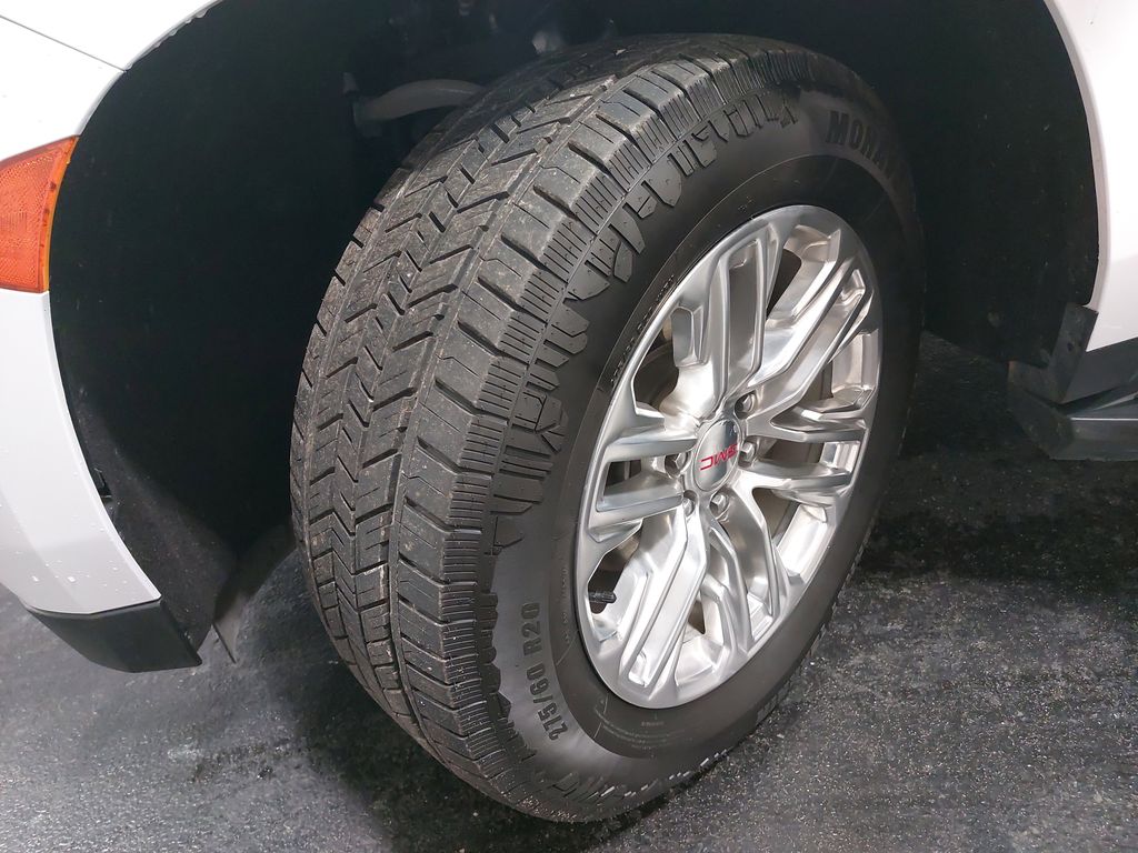 2024 GMC YUKON XL - Image 33