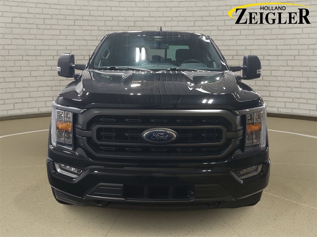 2022 Ford F-150 XLT photo 2