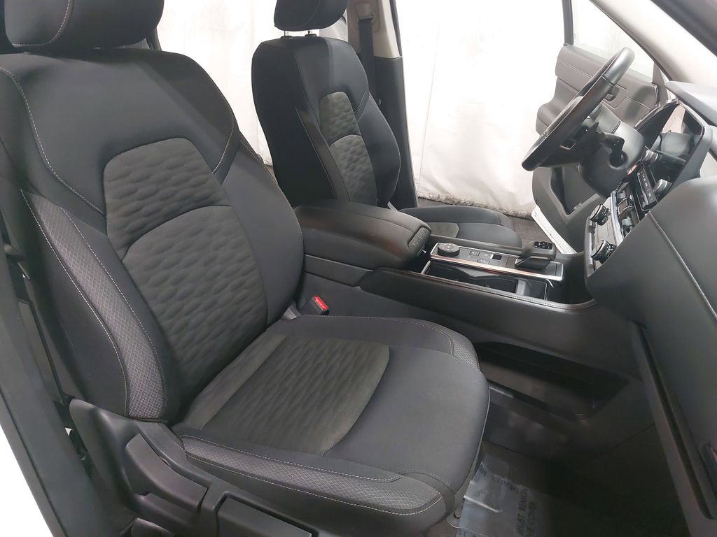 2025 NISSAN PATHFINDER - Image 10