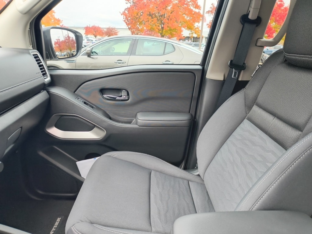 Used 2024 Nissan Frontier SV Truck