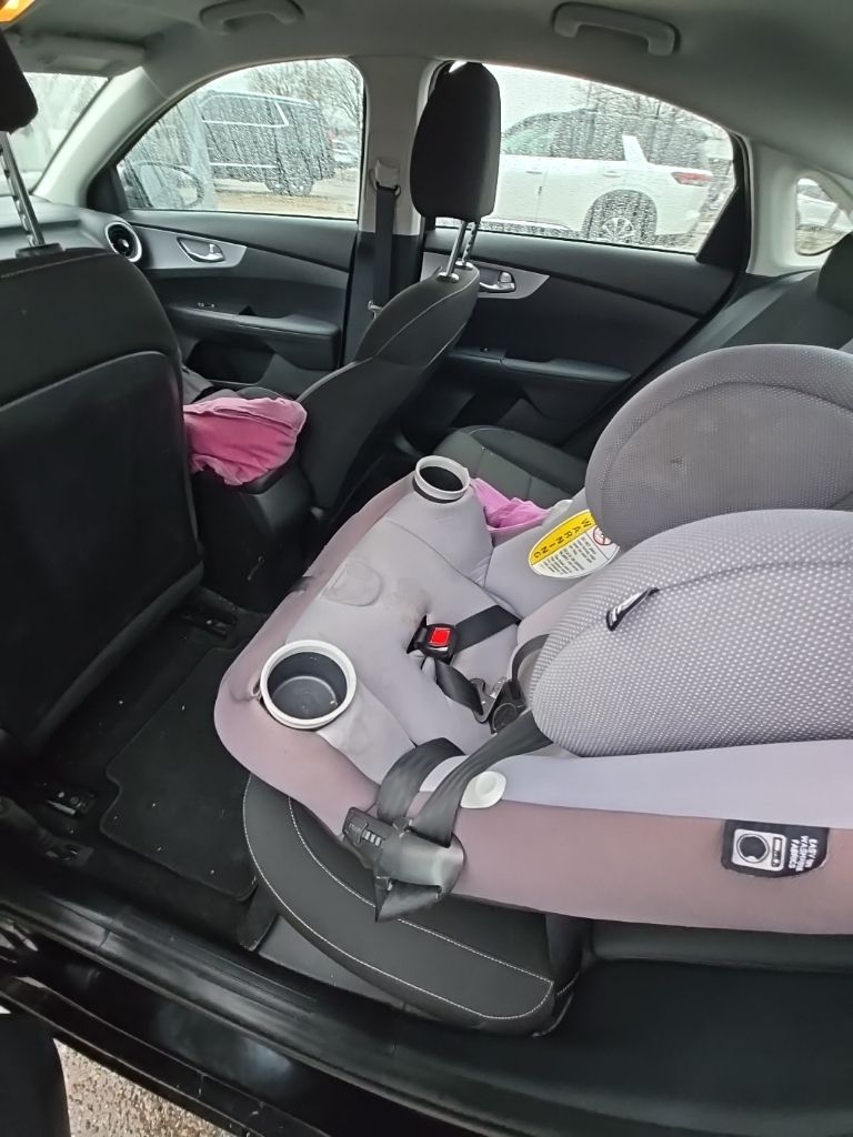 2023 KIA FORTE - Image 5