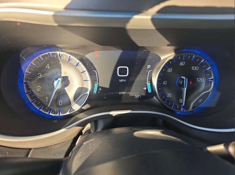 2025 Chrysler Pacifica photo 4