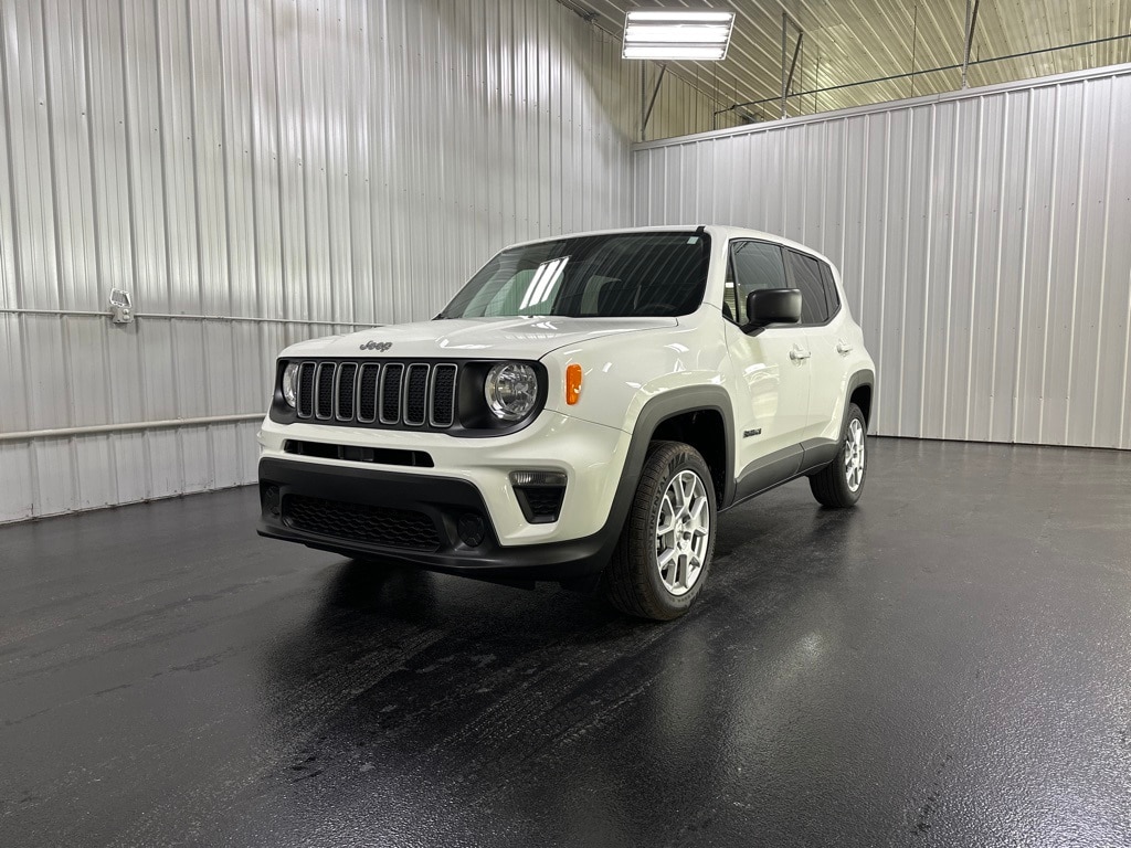 Used 2023 Jeep Renegade Latitude with VIN ZACNJDB13PPP45116 for sale in Holland, MI