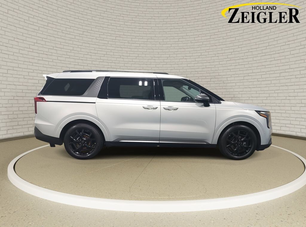 New 2026 Kia Carnival Hybrid SX Van Passenger Van