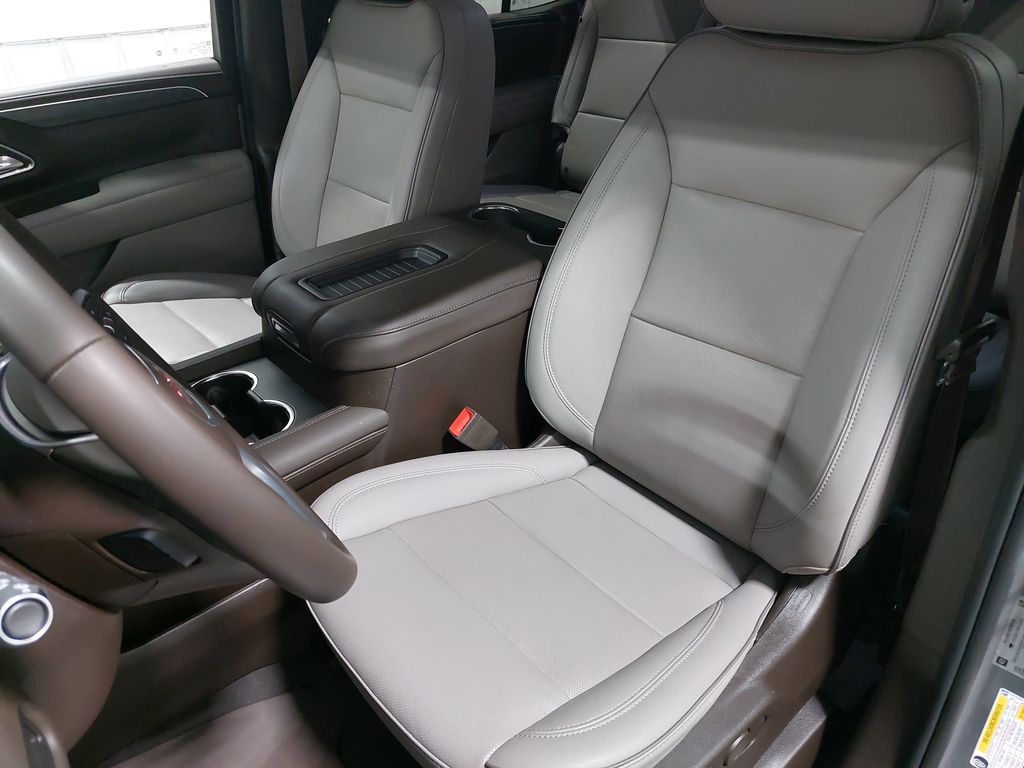 2024 GMC YUKON - Image 17