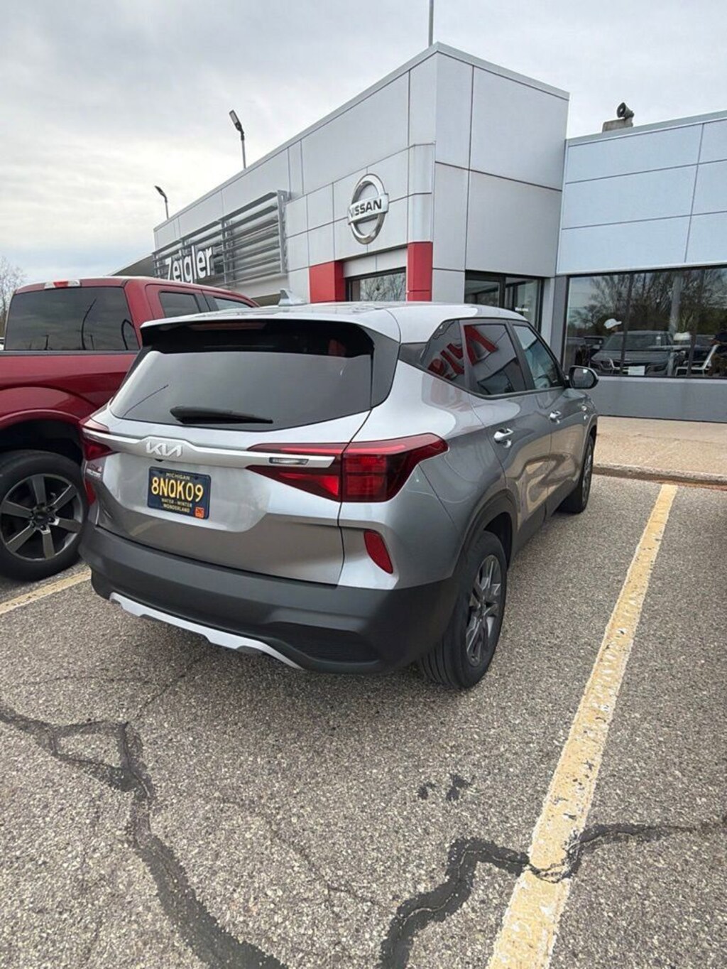 Used 2023 Kia Seltos LX SUV