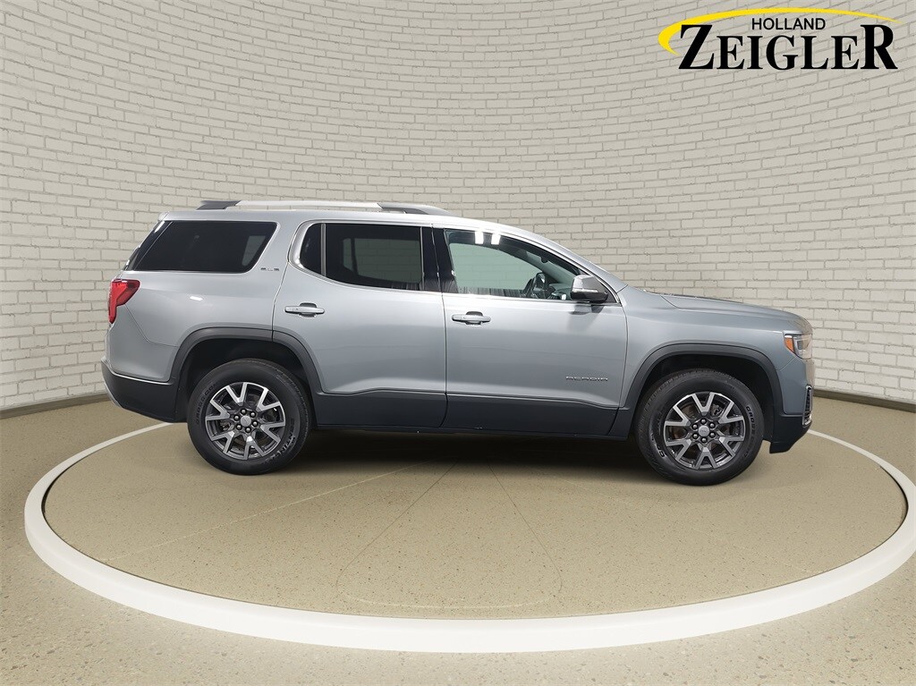 2023 Gmc Acadia SLE photo 4