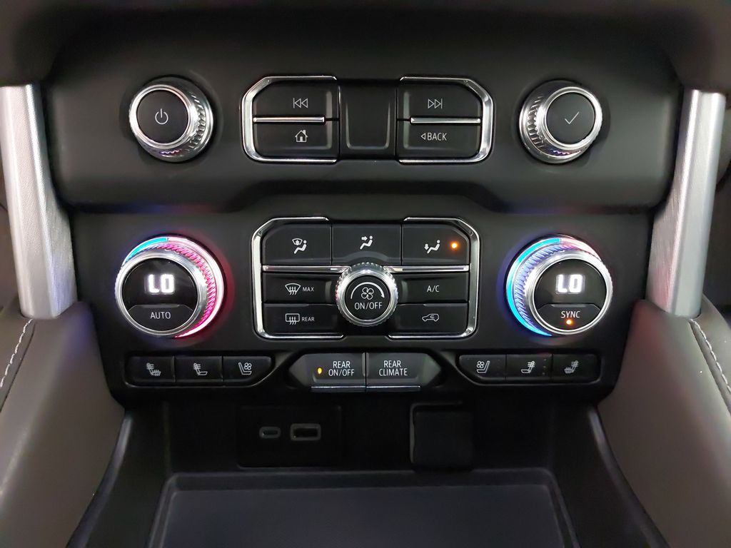 2024 GMC YUKON - Image 23