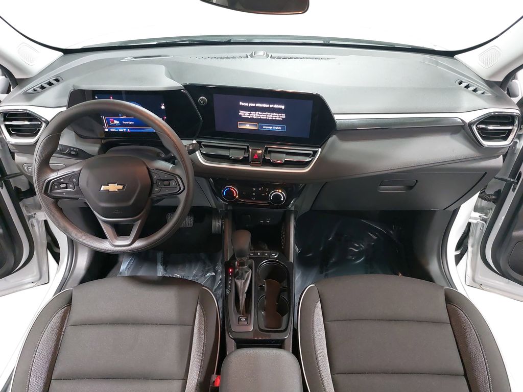 2025 CHEVROLET TRAILBLAZER - Image 9