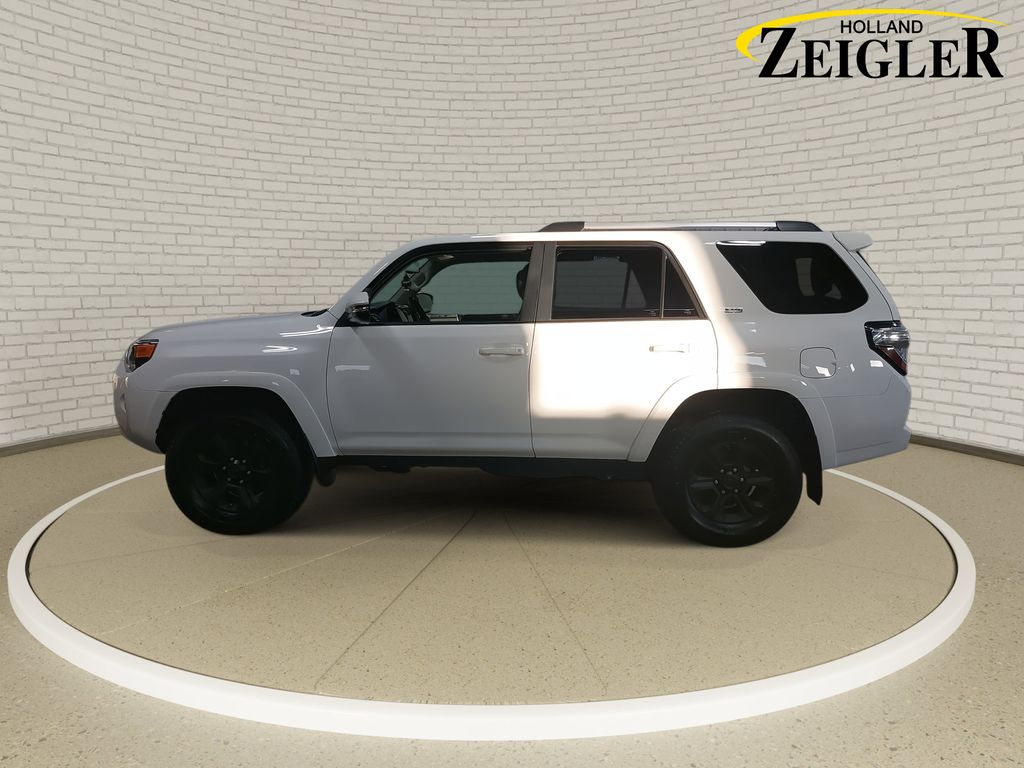 2021 TOYOTA 4RUNNER - Image 8