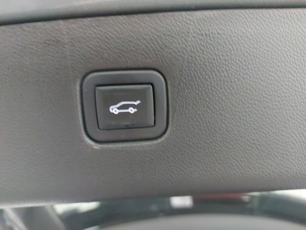 2023 CHEVROLET BLAZER - Image 13