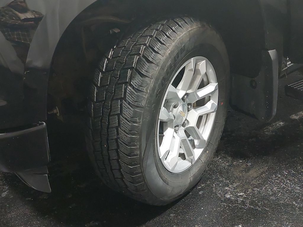 2024 CHEVROLET SILVERADO - Image 32