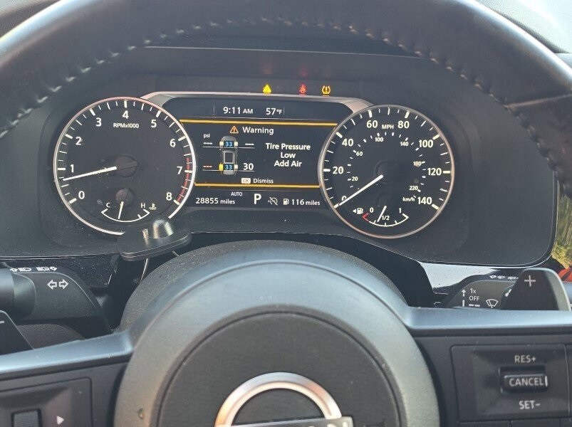 2024 Nissan Pathfinder SV photo 2