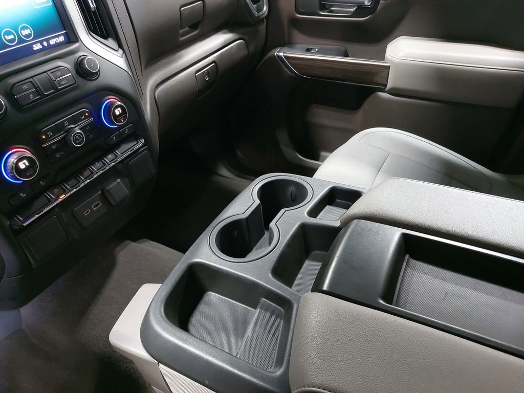 2021 CHEVROLET SILVERADO - Image 27