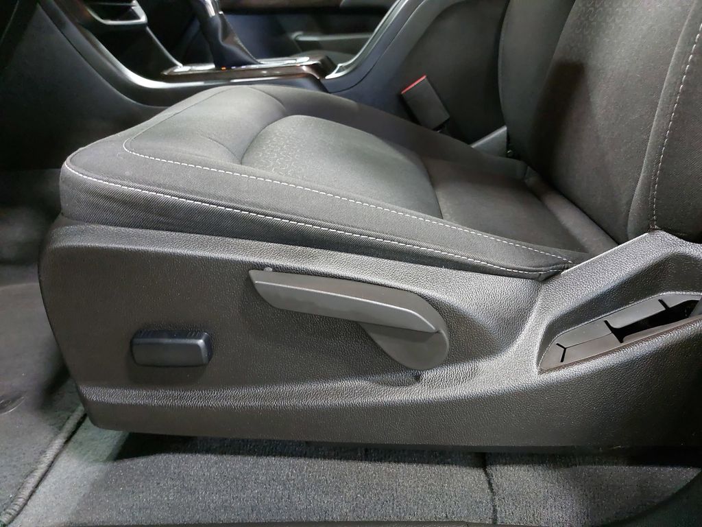 2022 GMC CANYON - Image 27