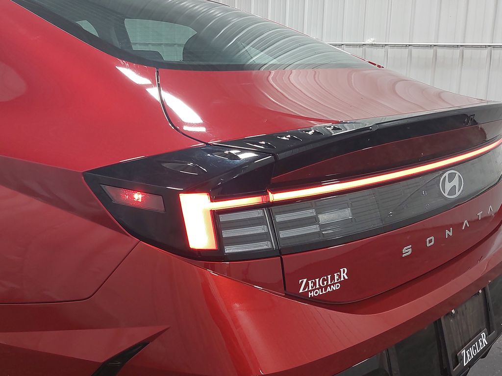 2025 HYUNDAI SONATA - Image 33