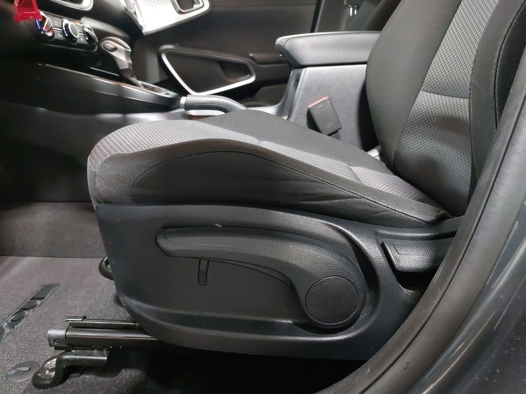 2024 KIA SOUL - Image 28