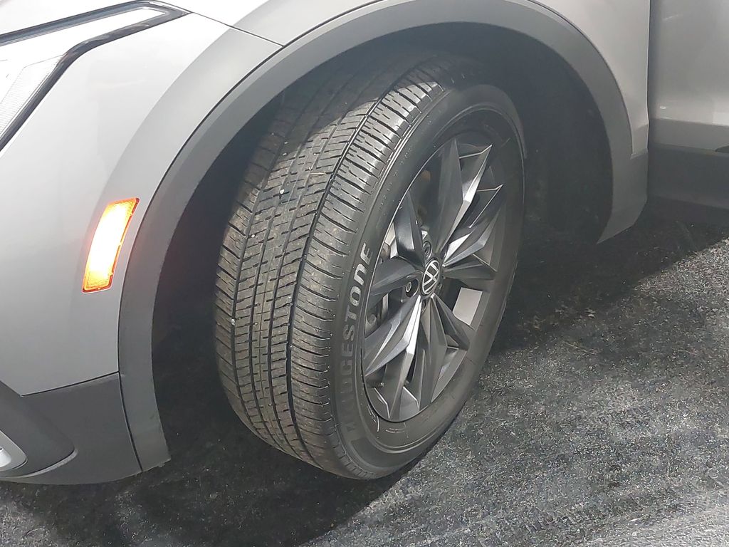 2024 VOLKSWAGEN TIGUAN - Image 32