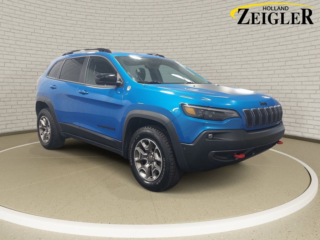 Used 2023 Jeep Cherokee Trailhawk SUV