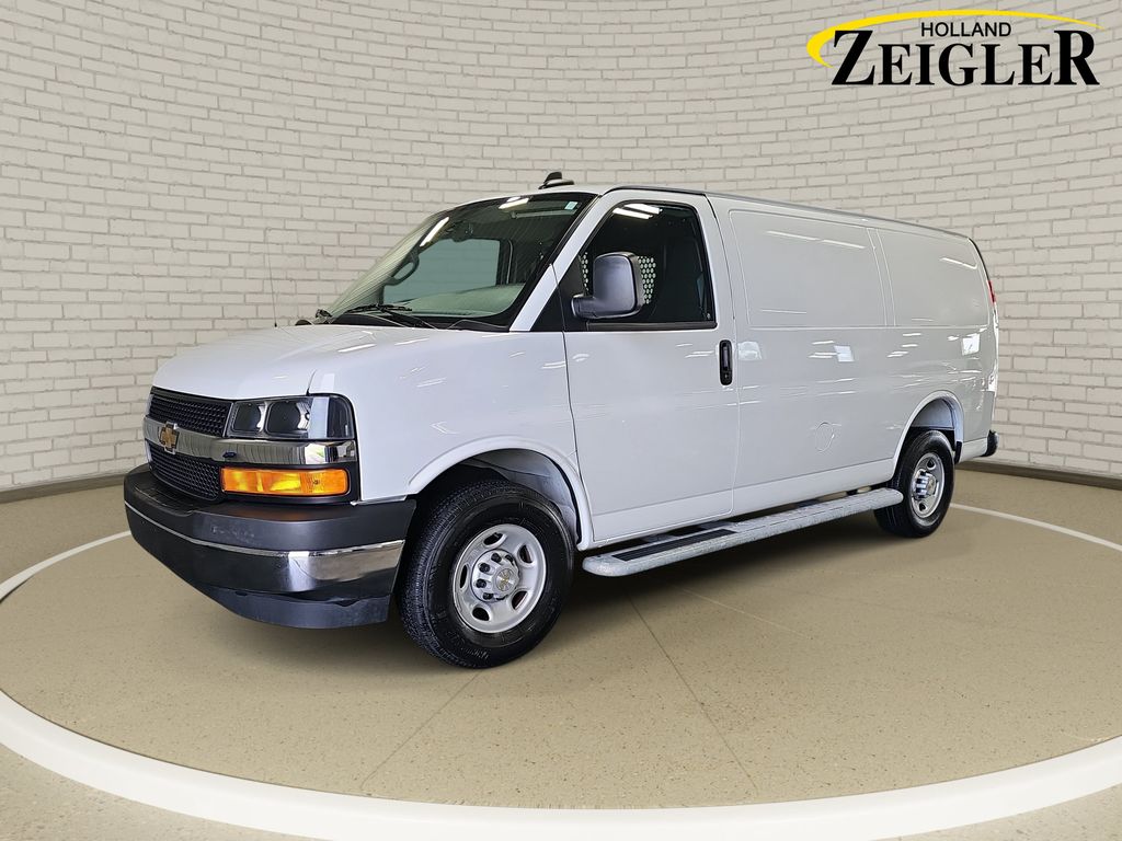 2025 Chevrolet Express Cargo