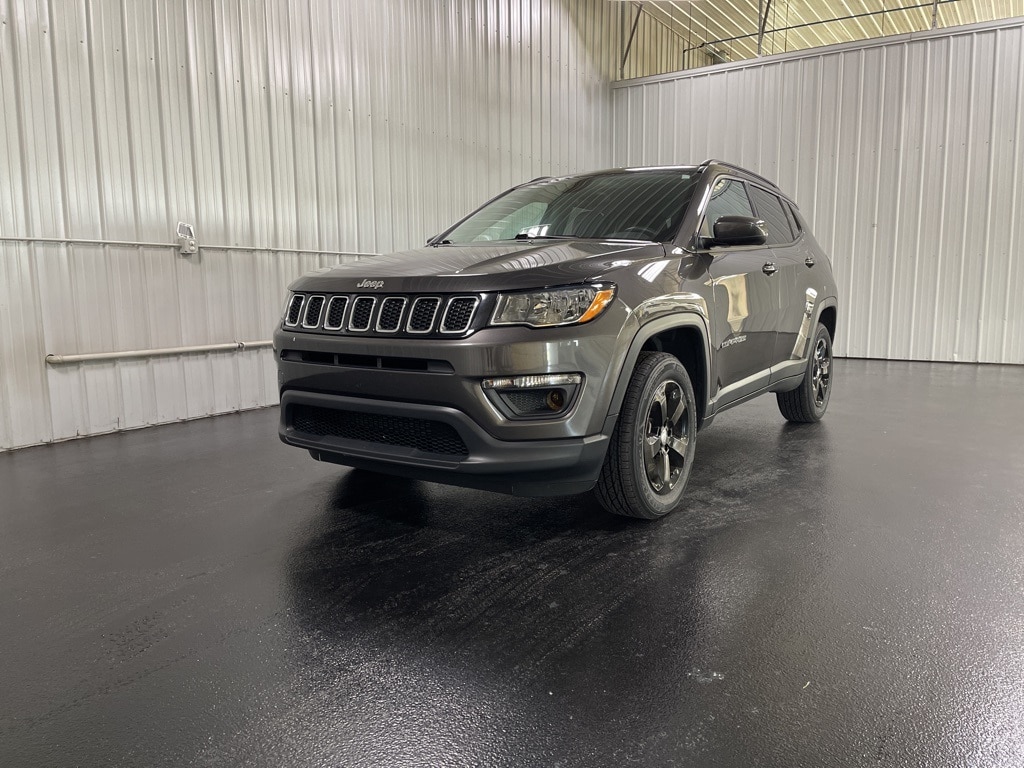 Used 2018 Jeep Compass Latitude with VIN 3C4NJDBB4JT185540 for sale in Holland, MI