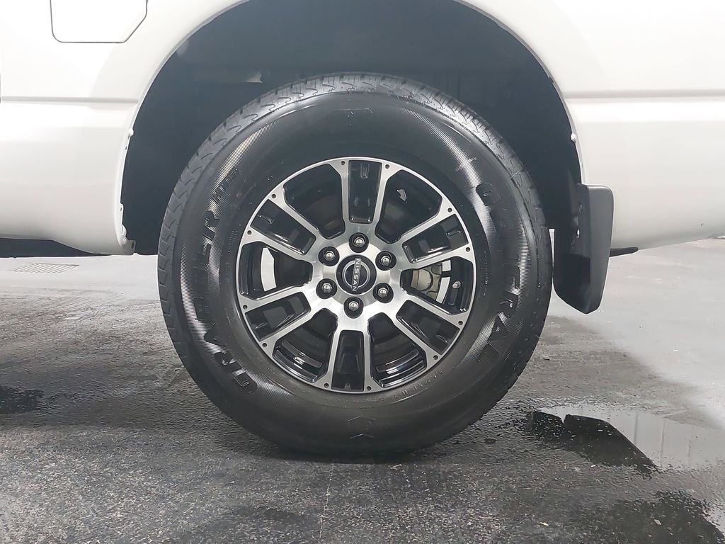 2024 NISSAN TITAN - Image 32