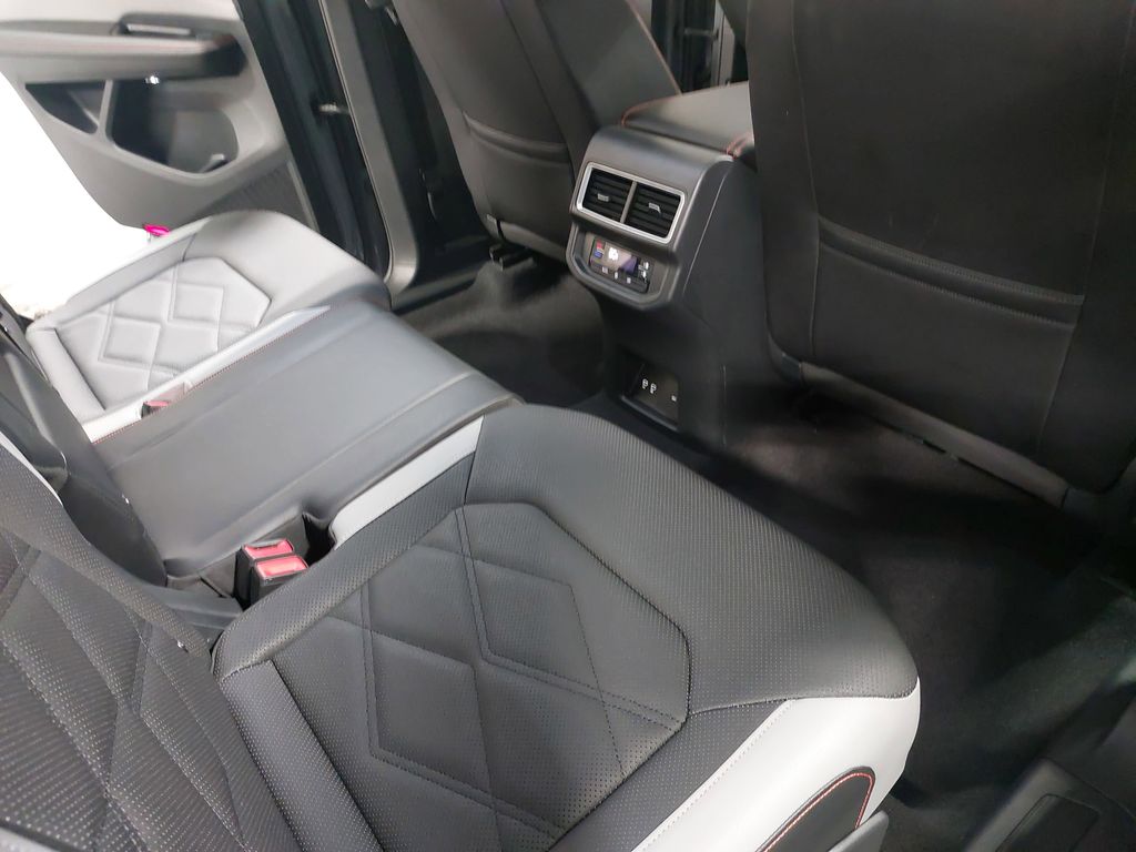 2024 VOLKSWAGEN ATLAS - Image 11