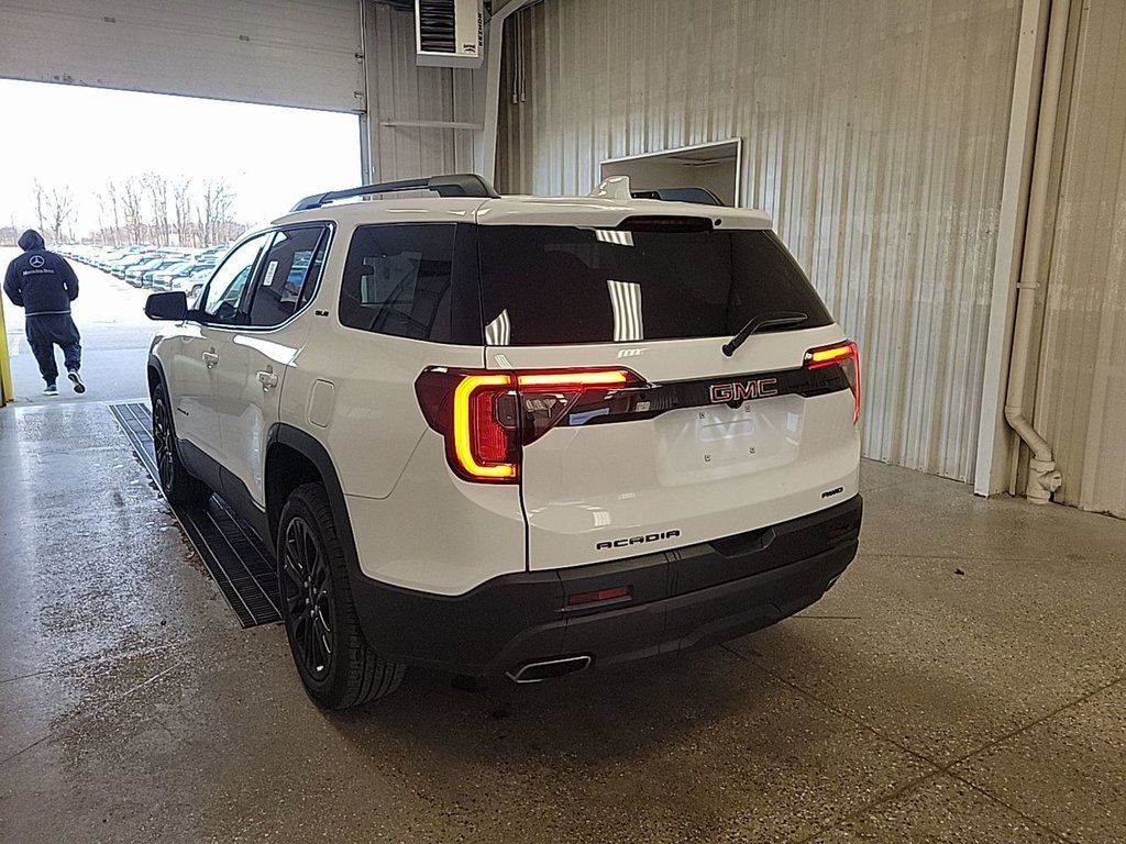 2023 GMC ACADIA - Image 2