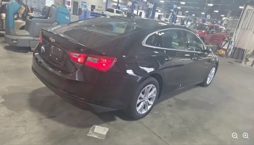 2024 Chevrolet Malibu 1LT photo 4