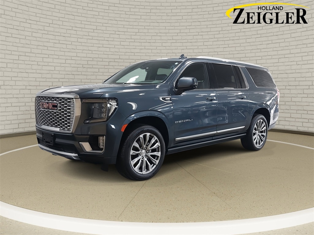 2021 GMC Yukon XL Denali's photo