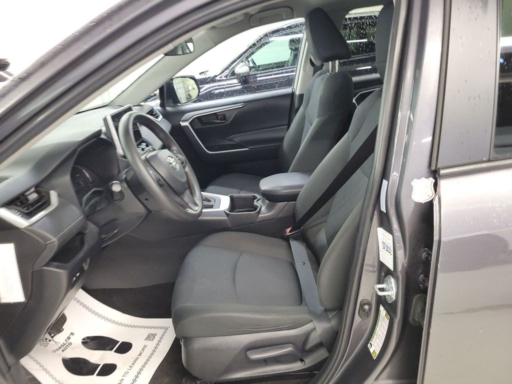 2024 TOYOTA RAV4 - Image 5