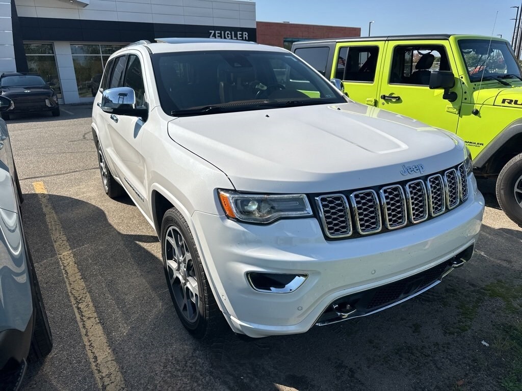 2020 Jeep Grand Cherokee Overland photo 2