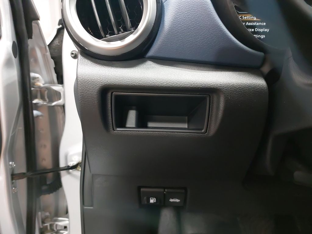 2025 Nissan Versa Sedan SV - Photo 25