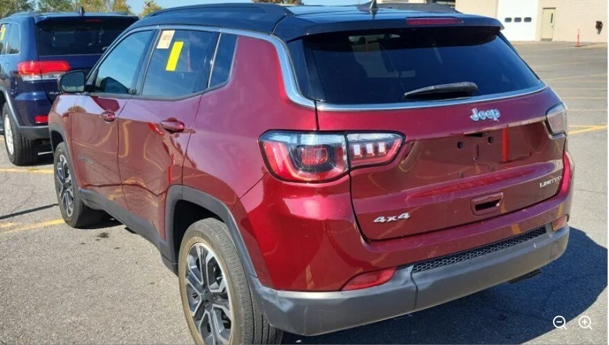 2022 Jeep Compass Limited photo 2