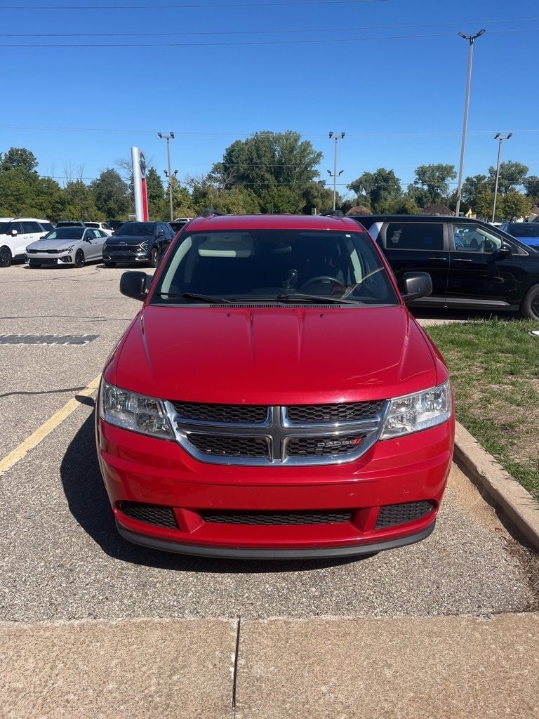 Used 2016 Dodge Journey SE with VIN 3C4PDCAB2GT223531 for sale in Holland, MI