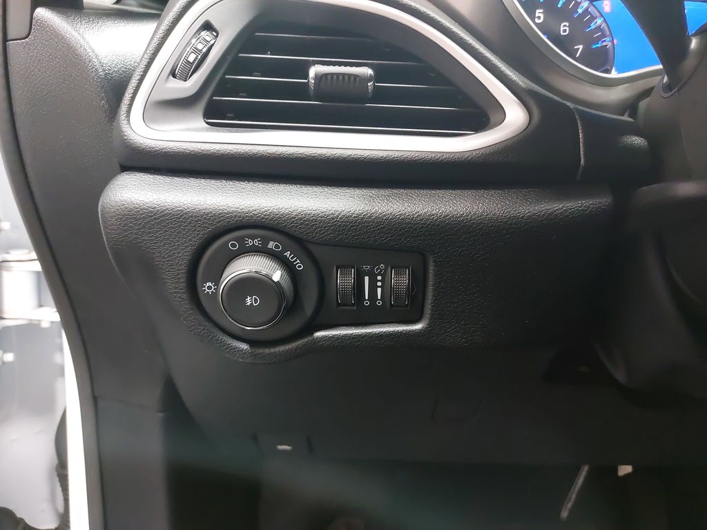 2025 CHRYSLER PACIFICA - Image 28