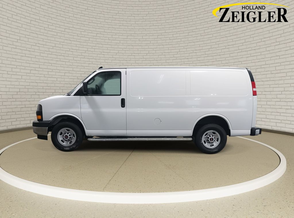 2024 GMC SAVANA - Image 8