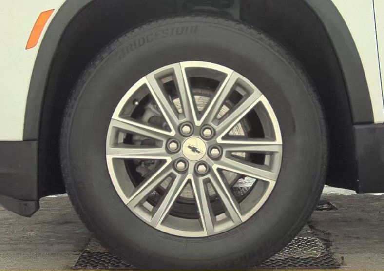 2023 CHEVROLET TRAVERSE - Image 9