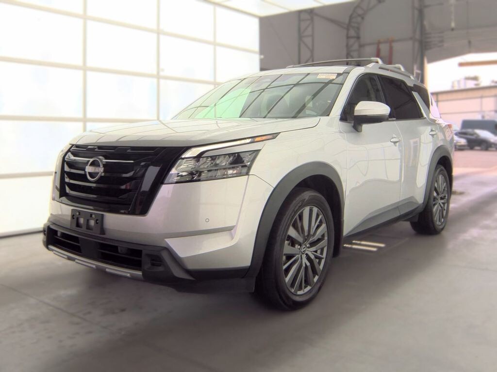 Used 2024 Nissan Pathfinder SL SUV
