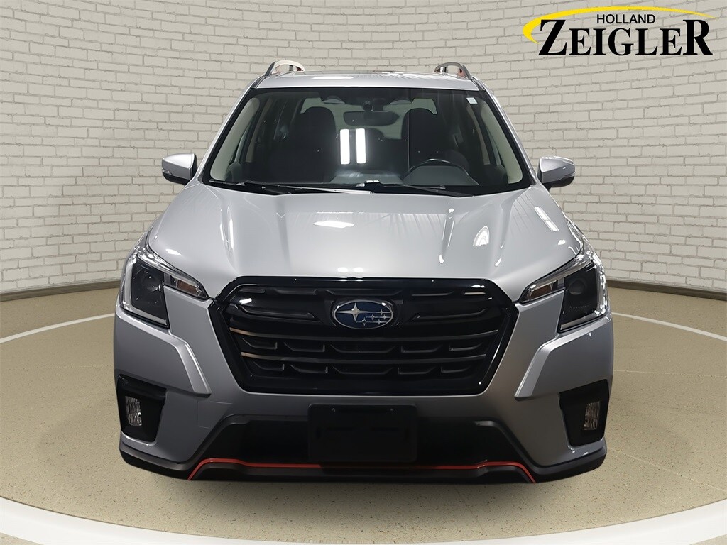 2023 Subaru Forester Sport photo 2