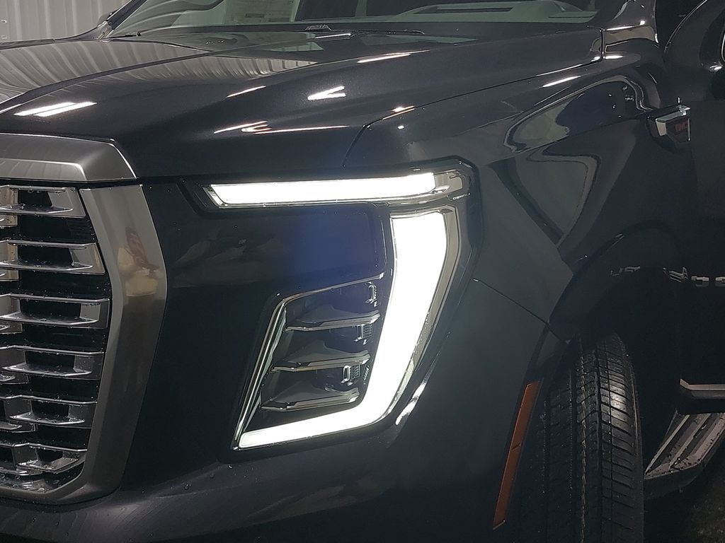 2026 GMC Yukon Denali - Photo 35