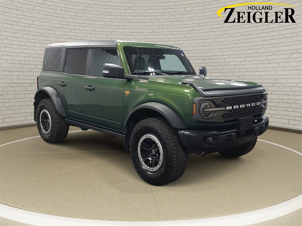 2023 Ford Bronco Badlands photo 3