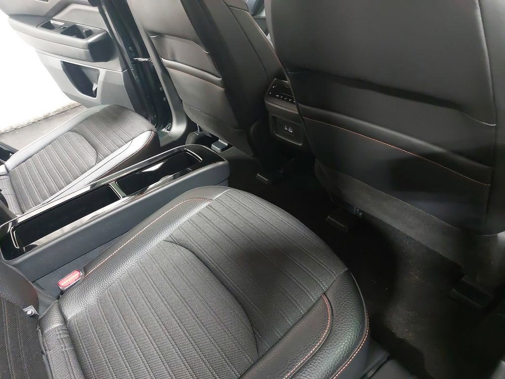 2025 NISSAN PATHFINDER - Image 11