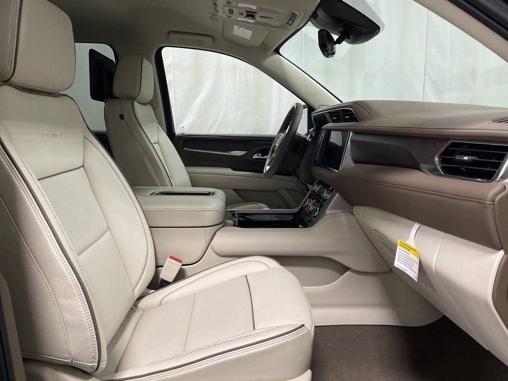 2024 GMC YUKON XL - Image 33
