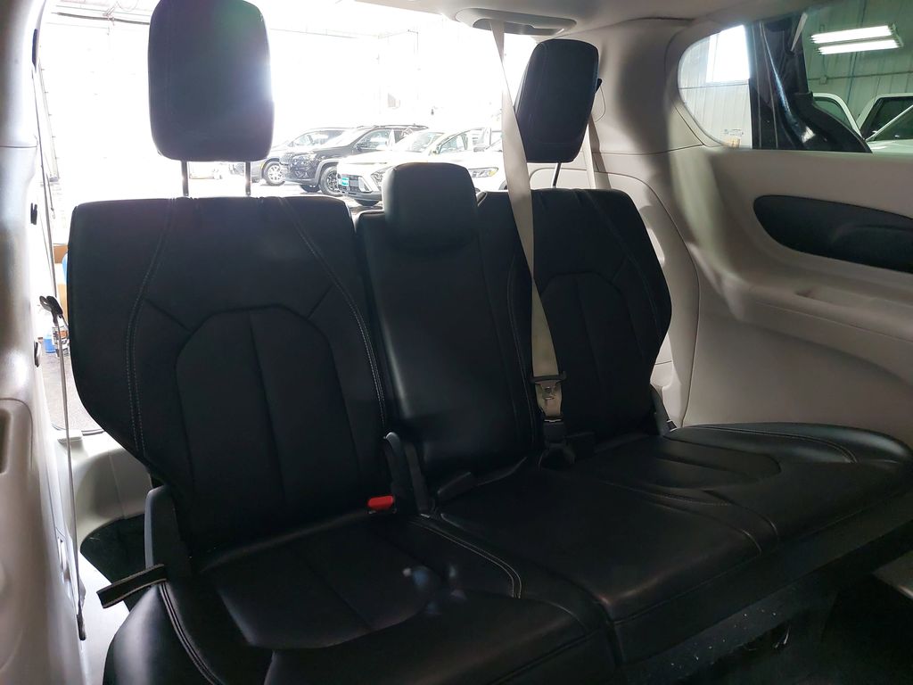 2024 CHRYSLER PACIFICA - Image 12