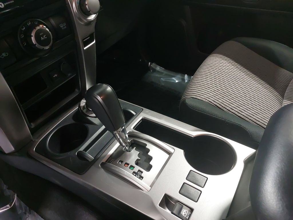 2024 TOYOTA 4RUNNER - Image 24