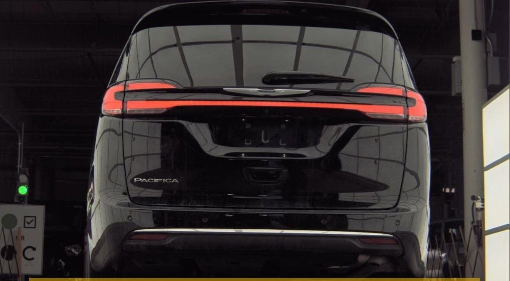 2024 CHRYSLER PACIFICA - Image 7