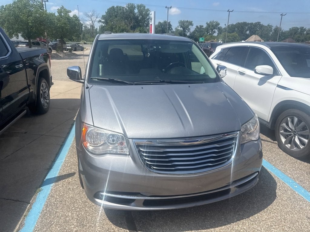 Used 2014 Chrysler Town & Country Touring-L with VIN 2C4RC1CG9ER169136 for sale in Holland, MI