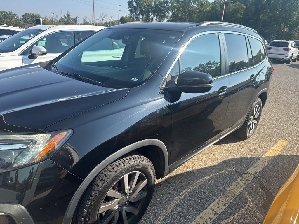 2020 Honda Pilot EX-L photo 2